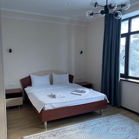 Issyk Ata Retreat Hotel Gorno-Serafimovka Exterior foto